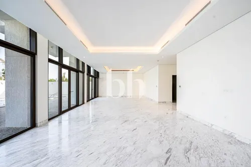 Lagoon Backing | Huge Plot | Near Clubhouse