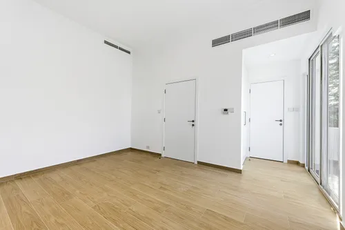 4 Bedrooms Villa in Jumeirah 3