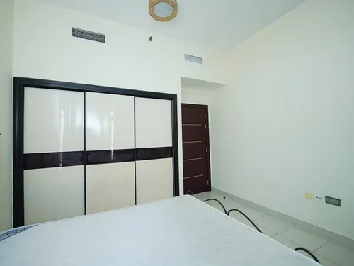 2 Bedrooms Apartment in Tower 1, Glitz 3
