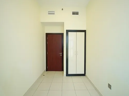 2 Bedrooms Apartment in Tower 1, Glitz 3