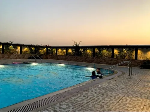 2 Bedrooms Apartment in Tower 1, Glitz 3