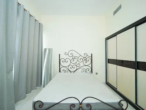 2 Bedrooms Apartment in Tower 1, Glitz 3