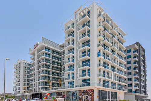 2 Bedrooms Apartment in Tower 1, Glitz 3