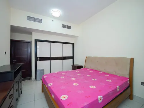 2 Bedrooms Apartment in Tower 1, Glitz 3
