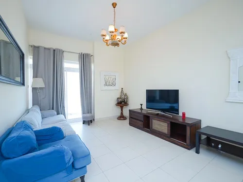 2 Bedrooms Apartment in Tower 1, Glitz 3