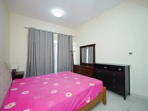 2 Bedrooms Apartment in Tower 1, Glitz 3