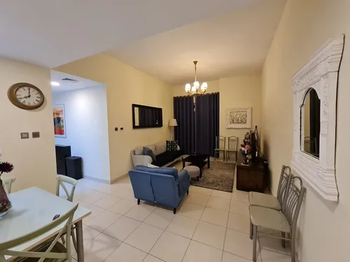 2 Bedrooms Apartment in Tower 1, Glitz 3