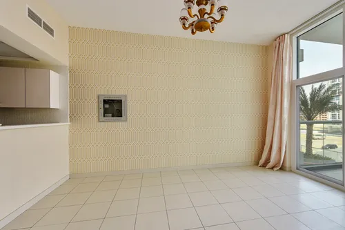 2 Bedrooms Apartment in Tower 1, Glitz 3