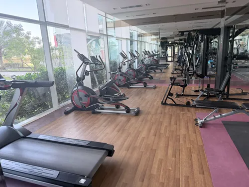 1 Bedroom Apartment in Tower 1, Glitz 3