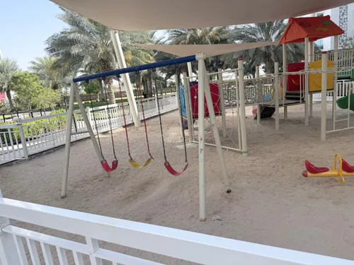 1 Bedroom Apartment in Tower 1, Glitz 3