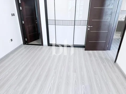 UPGRADED AND REFINED/MODERN COMMUNITY VIEW/ 1 BR APARMENT