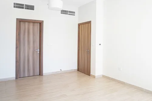 2 Bedrooms Apartment in Canal Bay