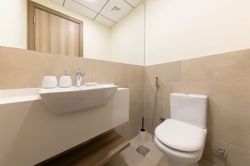 2 Bedrooms Apartment in Canal Bay