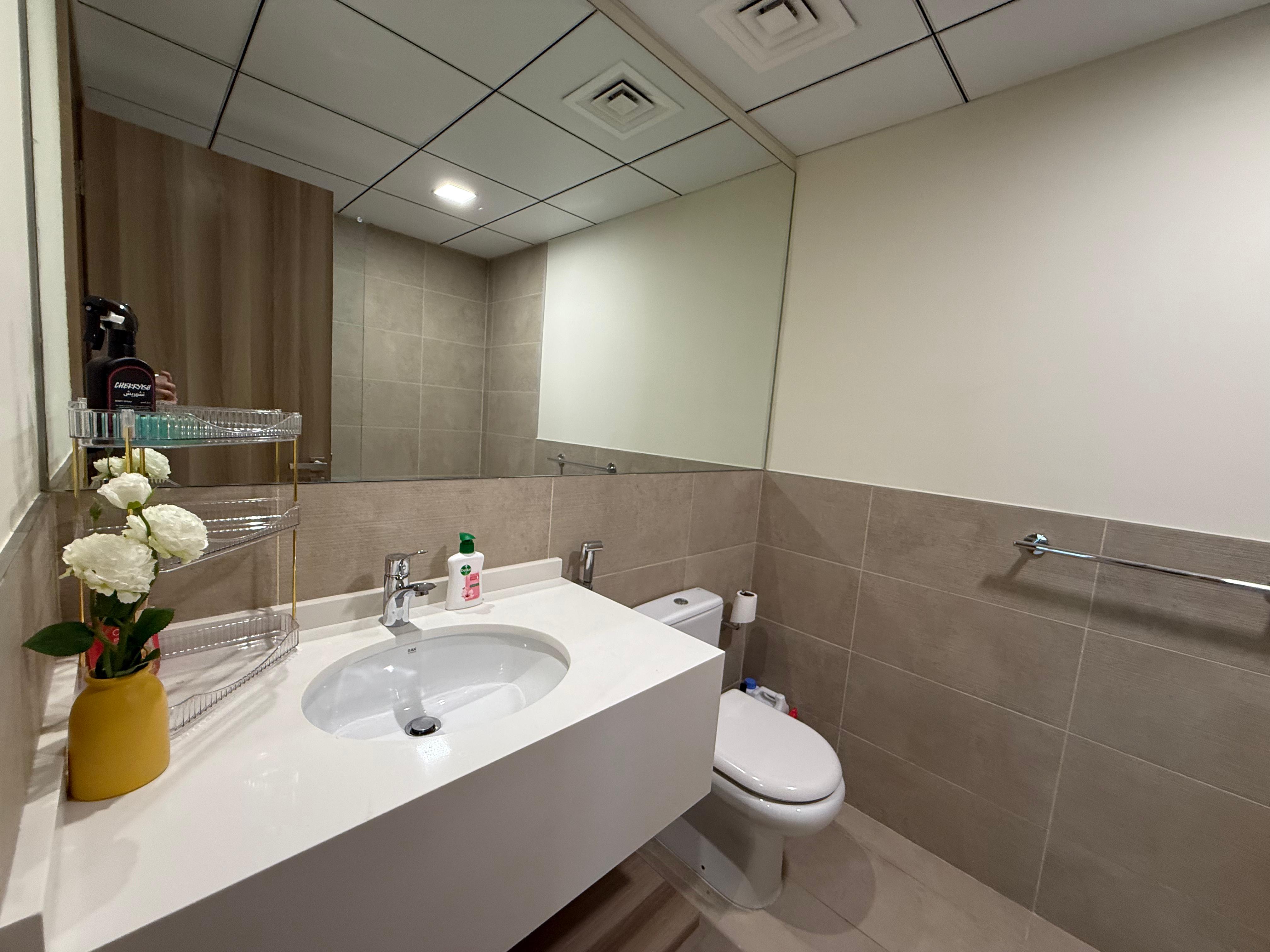 2 Bedrooms Apartment in Canal Bay