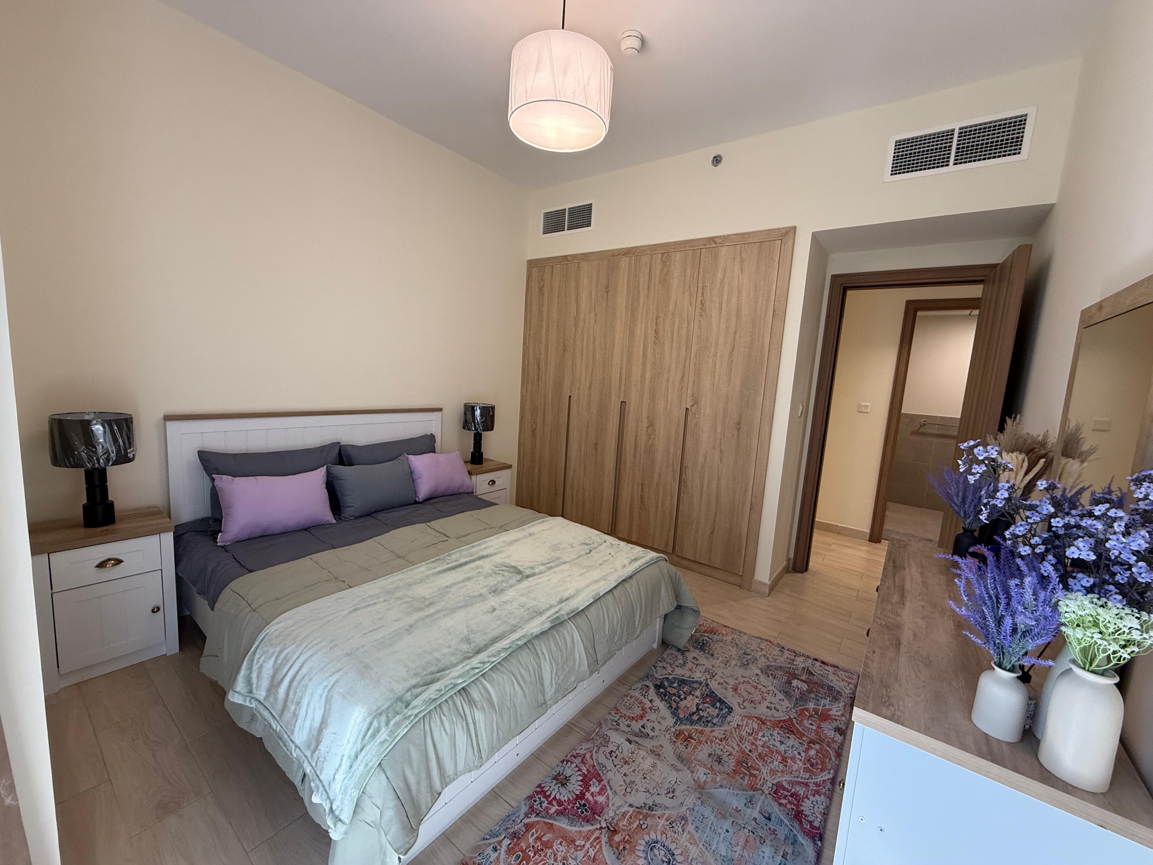 2 Bedrooms Apartment in Canal Bay