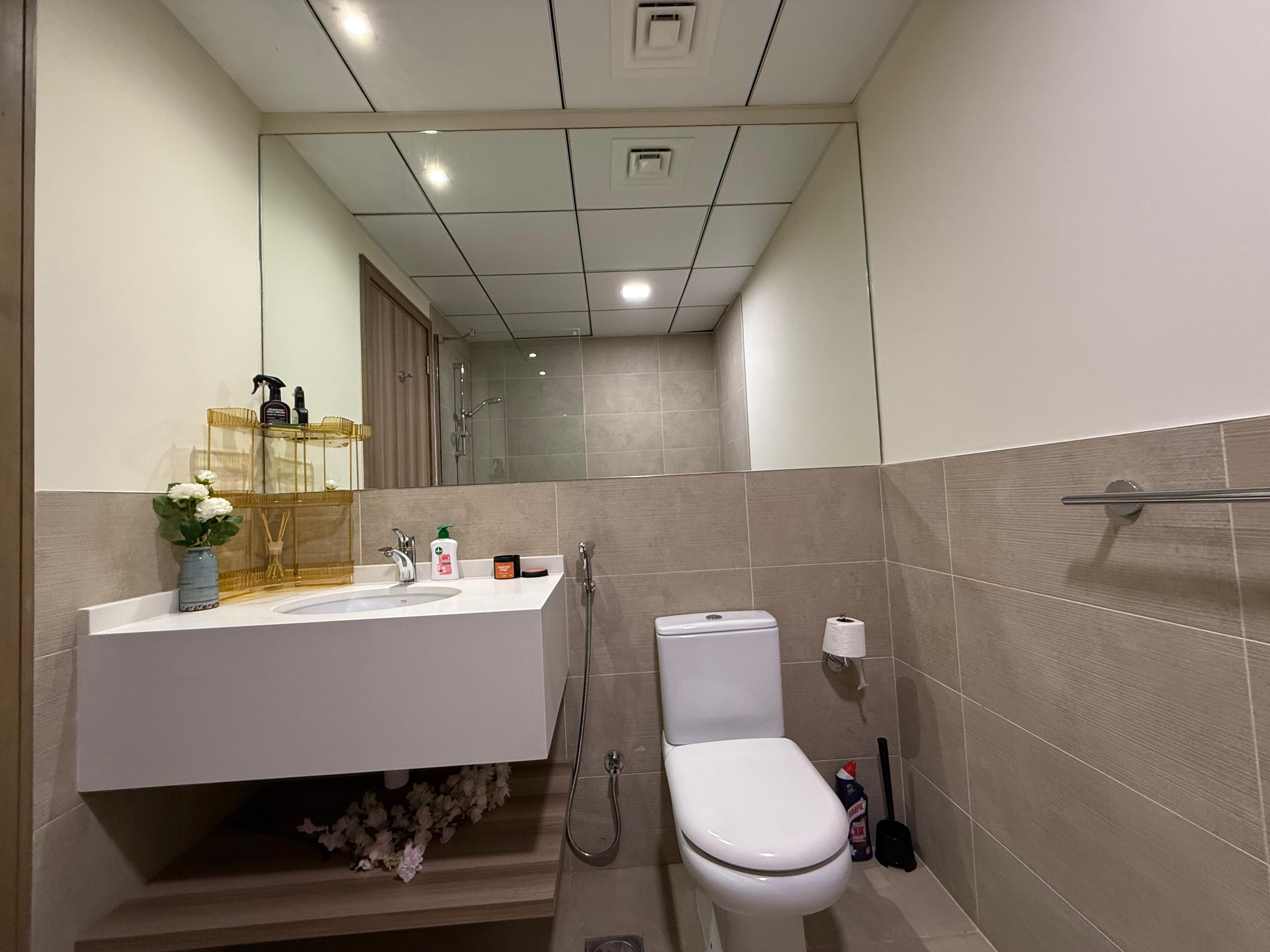 2 Bedrooms Apartment in Canal Bay