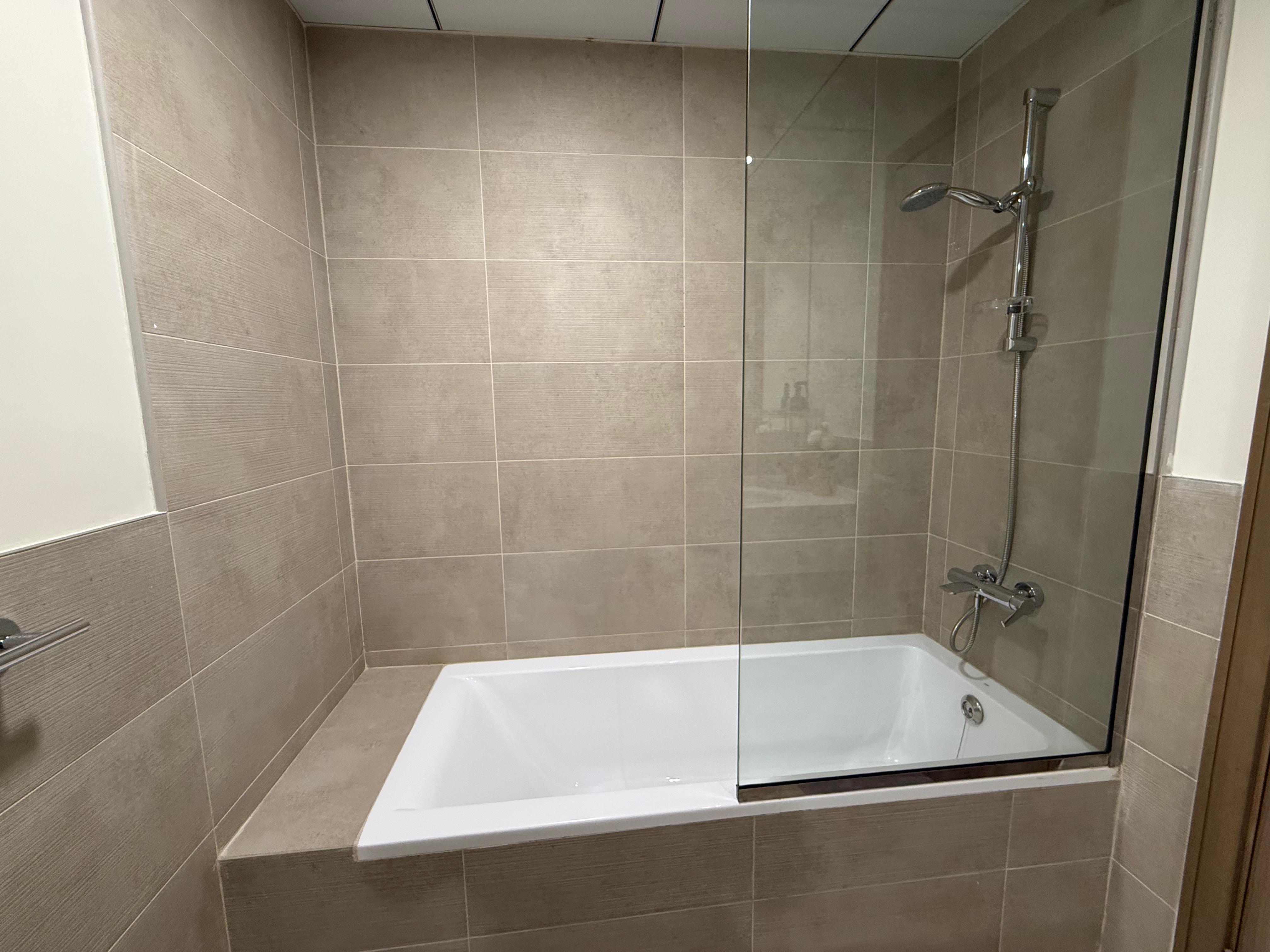 2 Bedrooms Apartment in Canal Bay