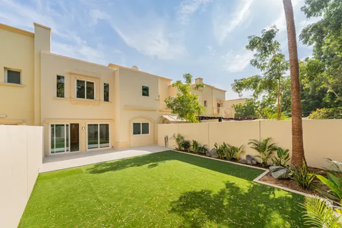 3 Bedrooms Townhouse in Springs 8