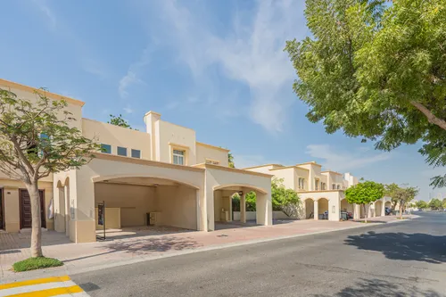 3 Bedrooms Townhouse in Springs 8