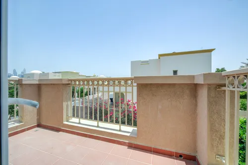 2 Bedrooms Townhouse in Springs 6