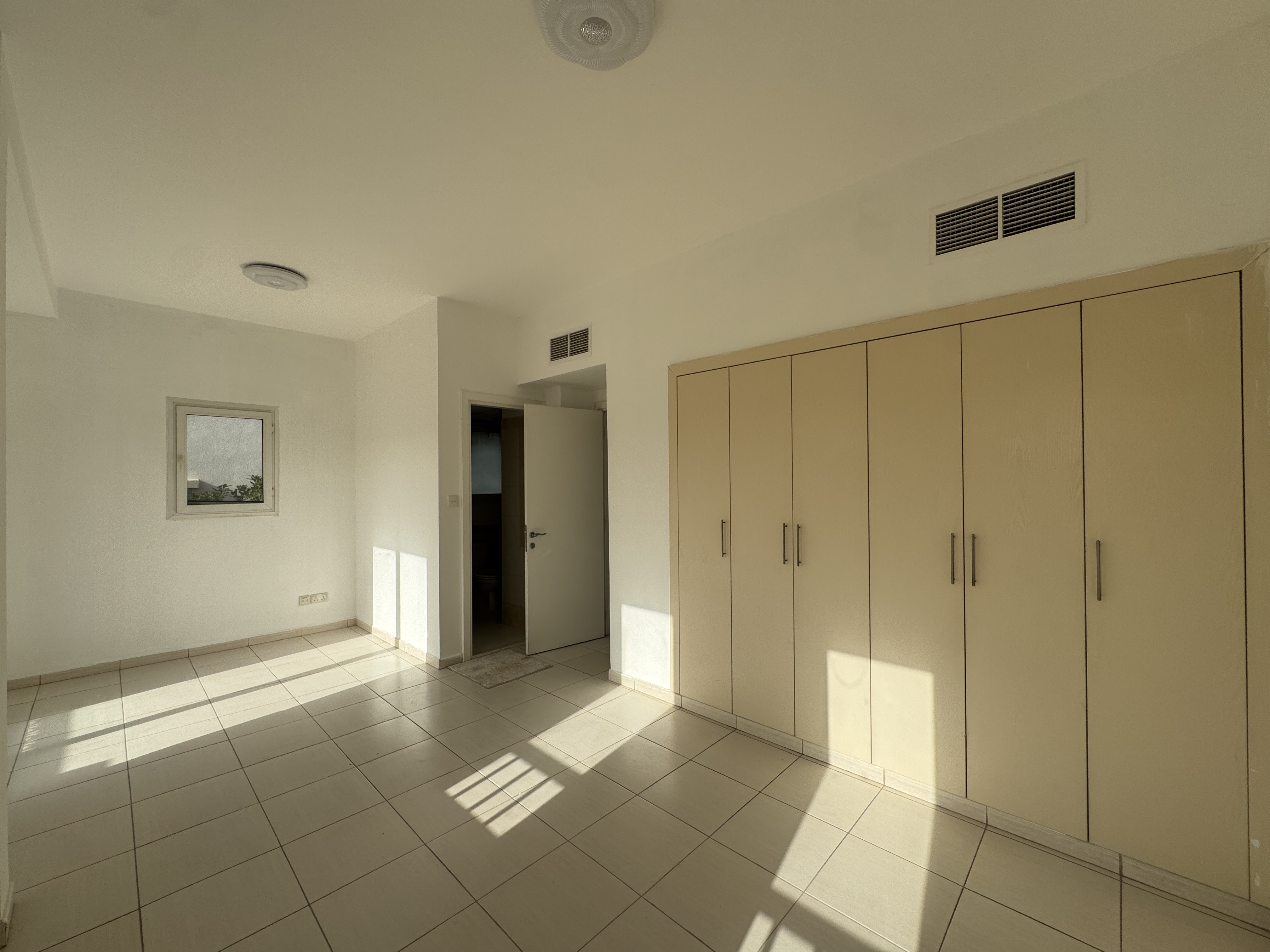 2 Bedrooms Townhouse in Springs 4