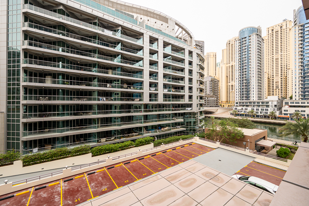 2 Bedrooms Apartment in Ary Marina View Tower