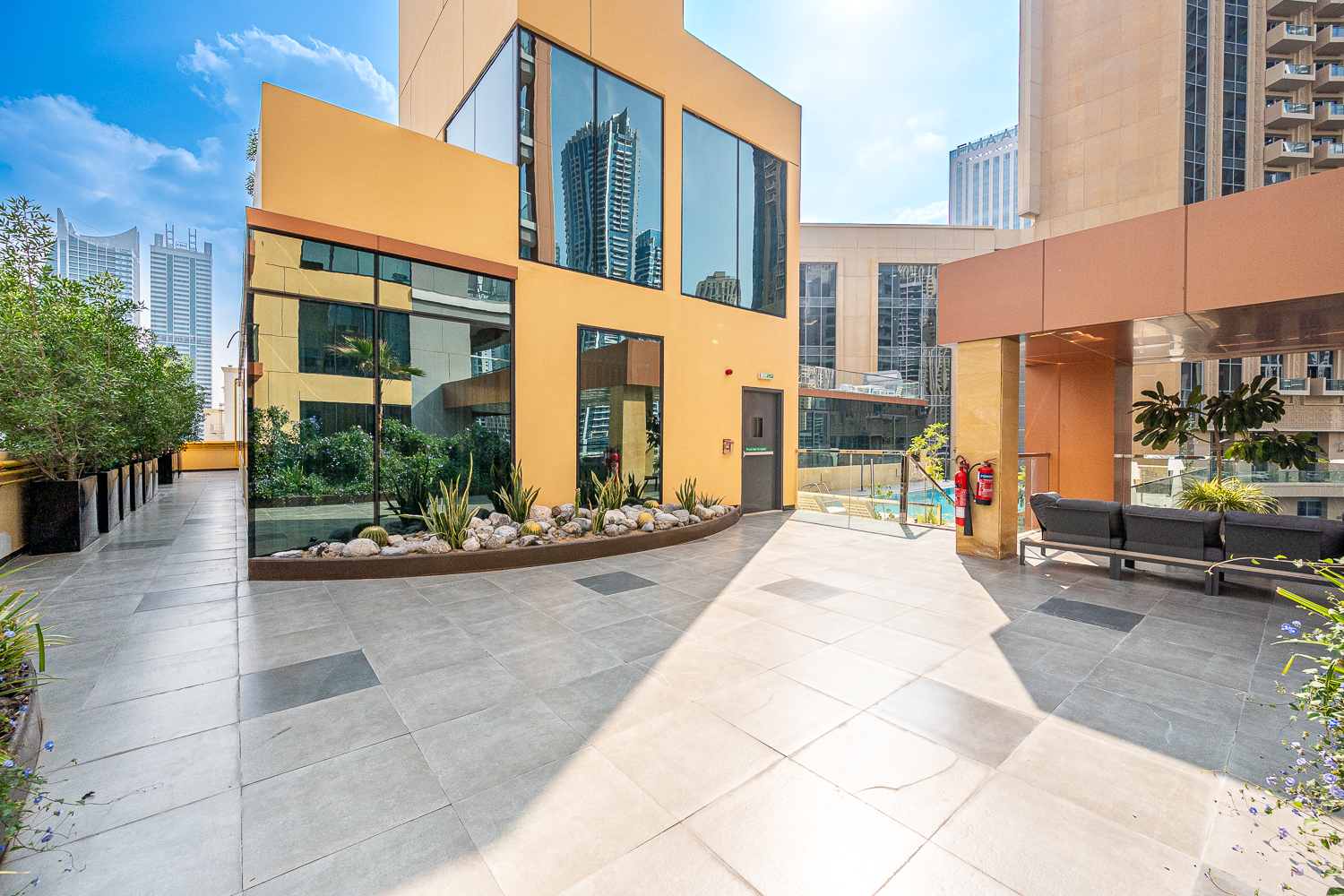 5 Bedrooms Apartment in Dubai Marina Moon