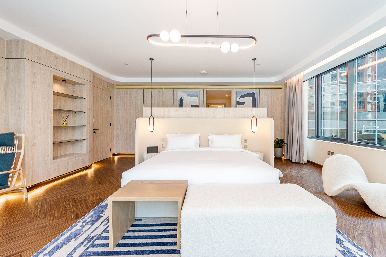 5 Bedrooms Apartment in Dubai Marina Moon