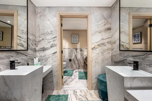 5 Bedrooms Apartment in Dubai Marina Moon