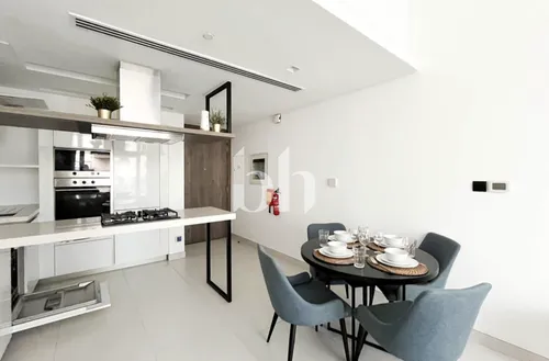 Modern Palm Escape | Modern | Elegant design