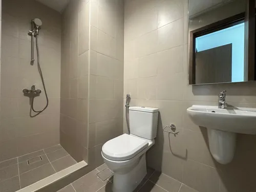 2 Bedrooms Apartment in Canal Front Residence 3