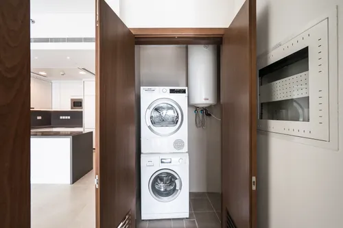 1 Bedroom Apartment in Canal Front Residence 4