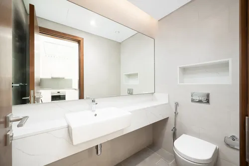 1 Bedroom Apartment in Canal Front Residence 4
