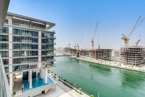 2 Bedrooms Apartment in Canal Front Residence 8