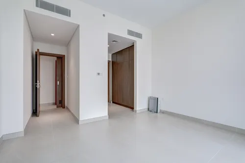 2 Bedrooms Apartment in Tower West, Canal Front Residence 9