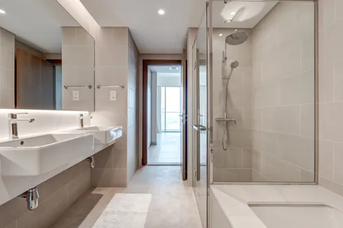 2 Bedrooms Apartment in Tower West, Canal Front Residence 9
