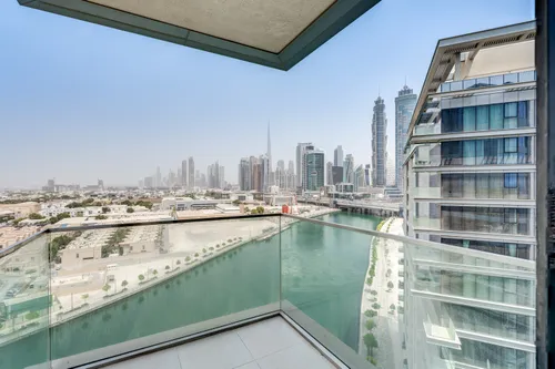 2 Bedrooms Apartment in Tower West, Canal Front Residence 9
