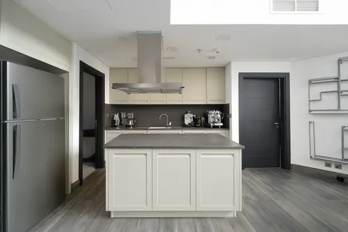 2 Bedrooms Apartment in West Cluster - A