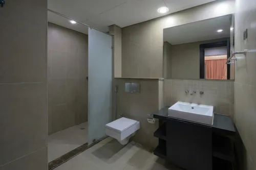 3 Bedrooms Apartment in West Cluster - C