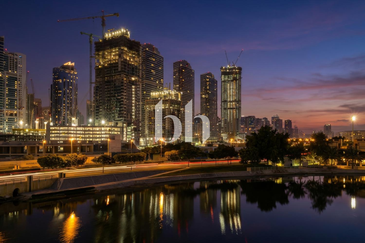 Upgraded Duplex | Lake, Skyline Views | Vastu