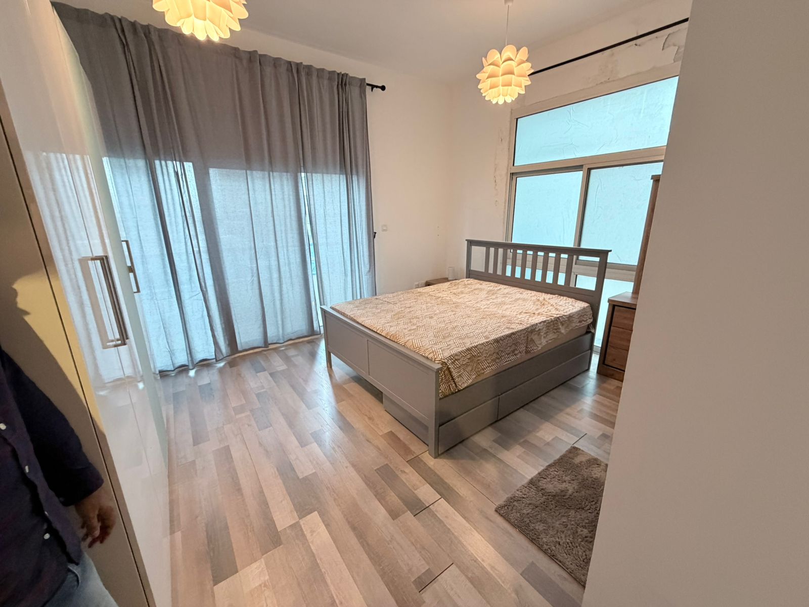 2 Bedrooms Apartment in Zenith A1 Tower