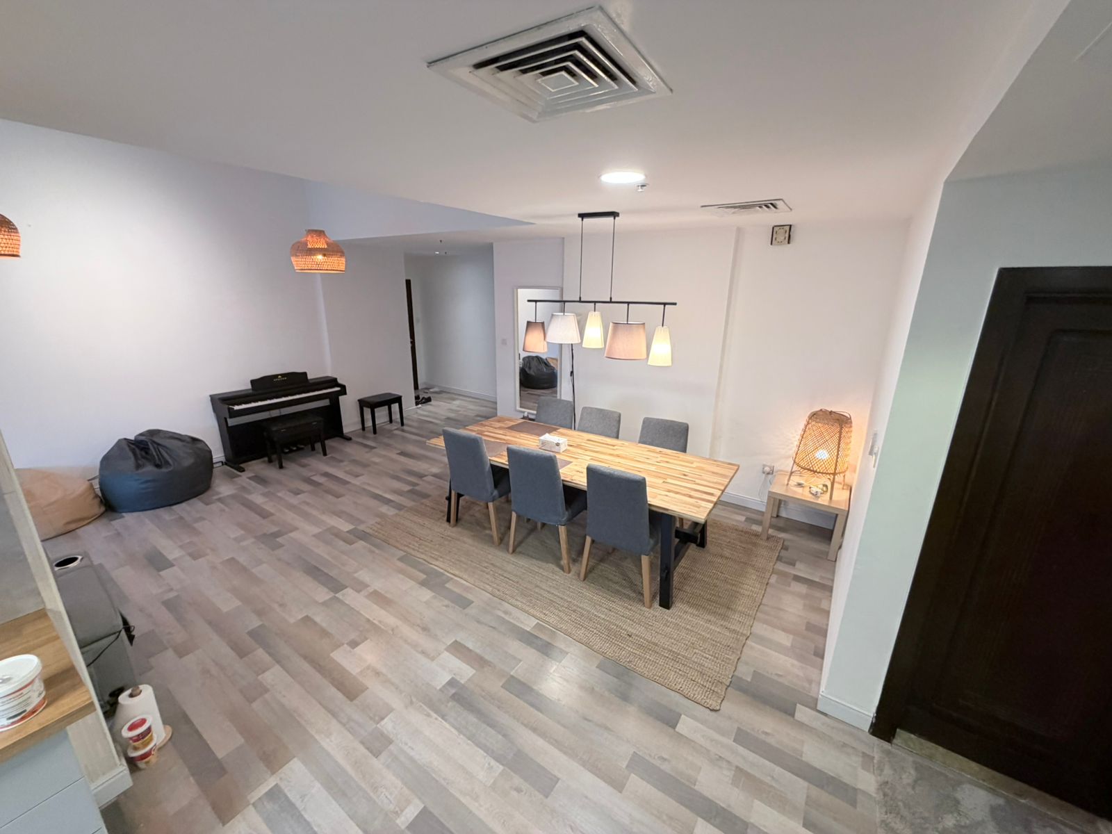 2 Bedrooms Apartment in Zenith A1 Tower