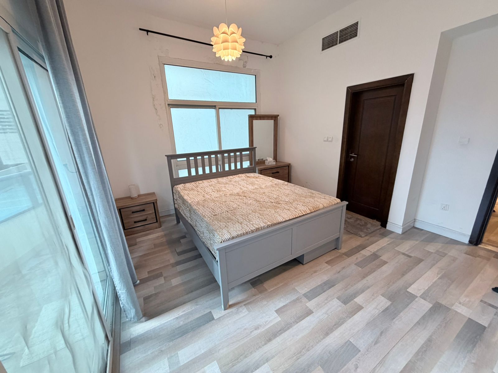 2 Bedrooms Apartment in Zenith A1 Tower