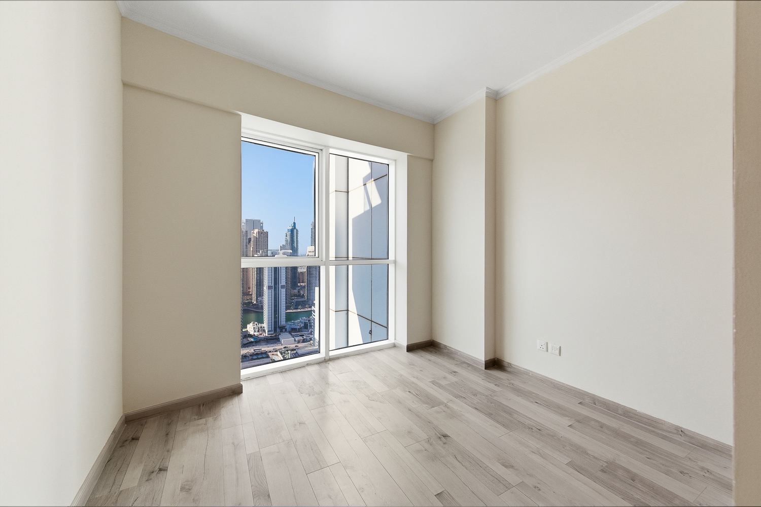 3 Bedrooms Apartment in Saba Tower 2