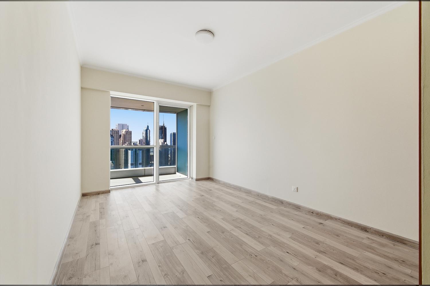 3 Bedrooms Apartment in Saba Tower 2