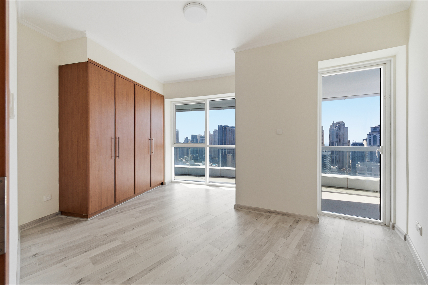 3 Bedrooms Apartment in Saba Tower 2