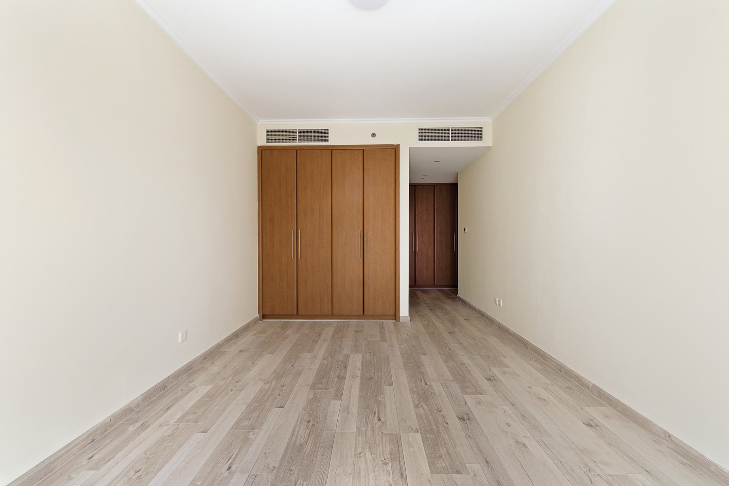 3 Bedrooms Apartment in Saba Tower 2