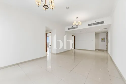 2 BHK Apartment | Upgraded | High Floor