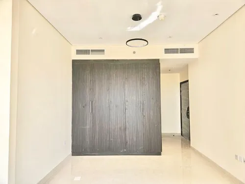 3 Bedrooms Apartment in Aladdin