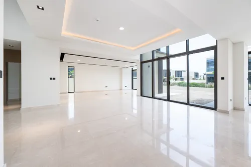 4 Bedrooms Villa in Golf Place 2